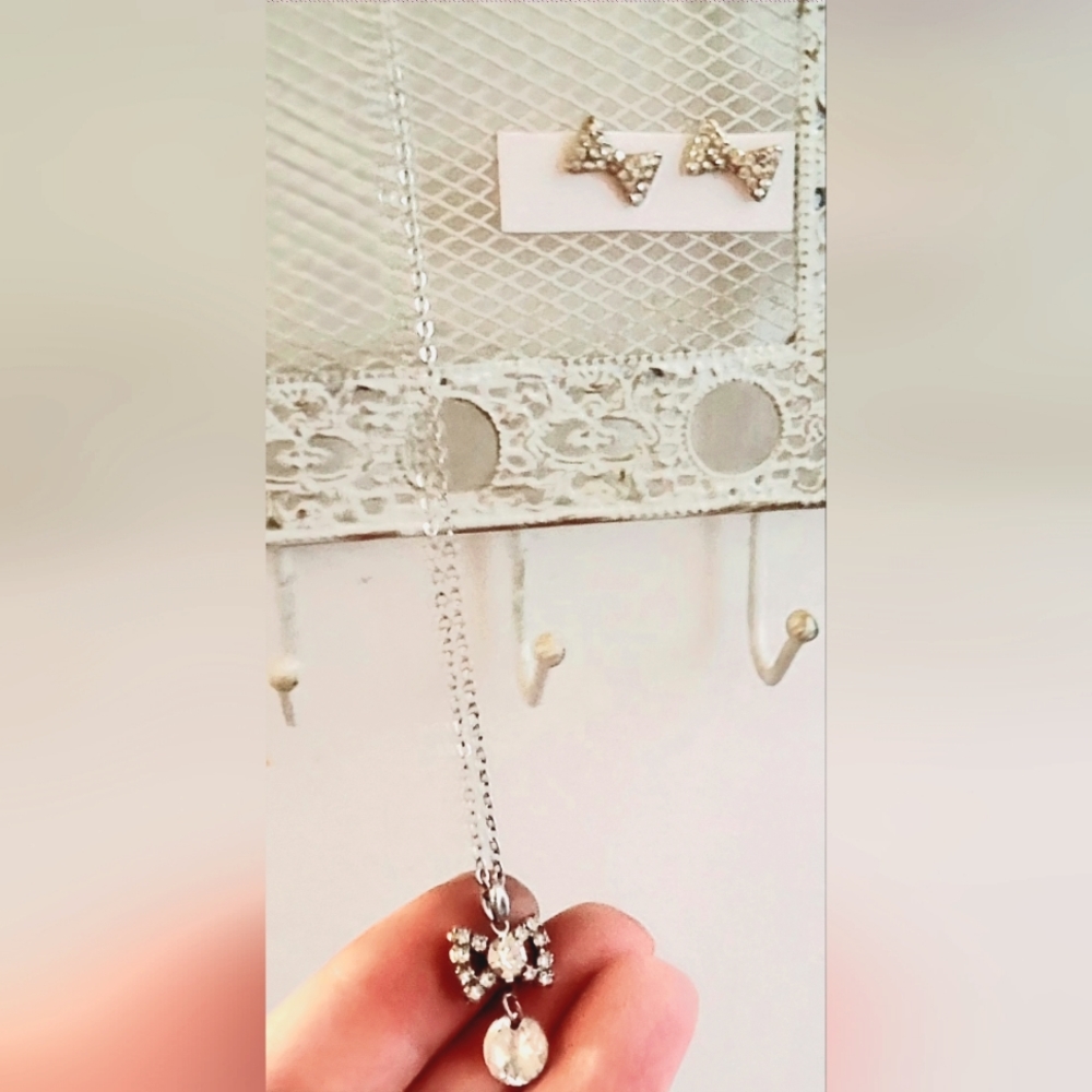 Matching Necklace and Earrings Set (never worn)